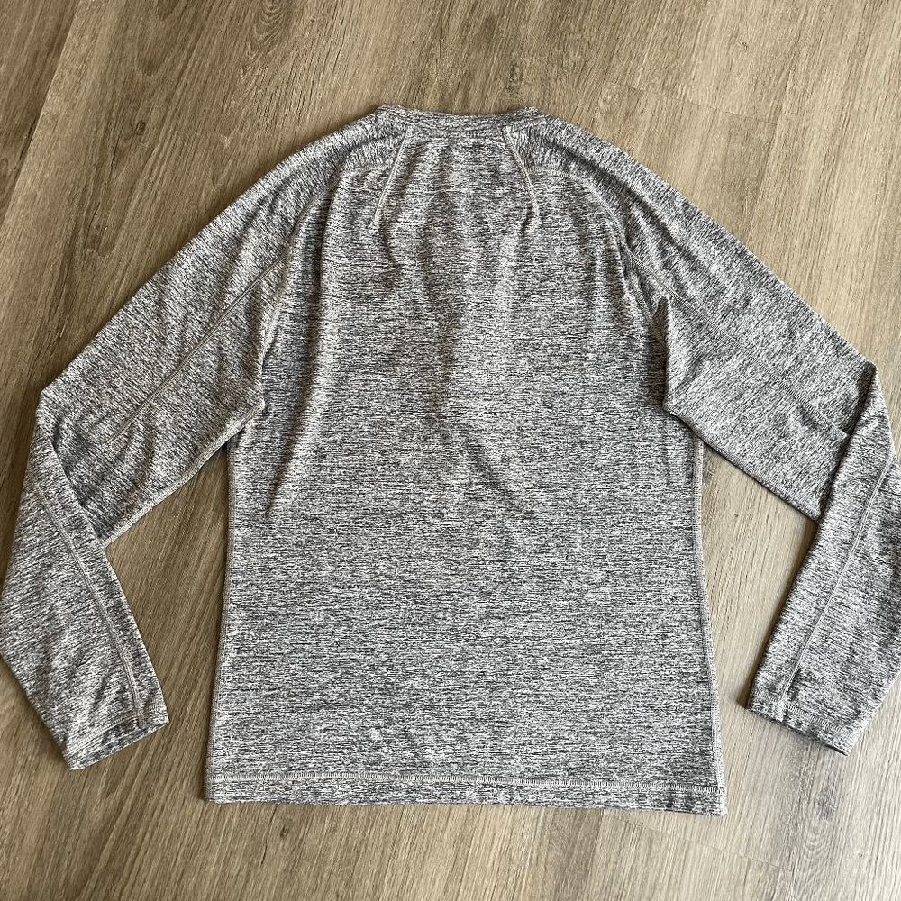 Lululemon Surge Long Sleeve Henley in Space Dye Camo Black Dark Slate - Picture 5 of 8
